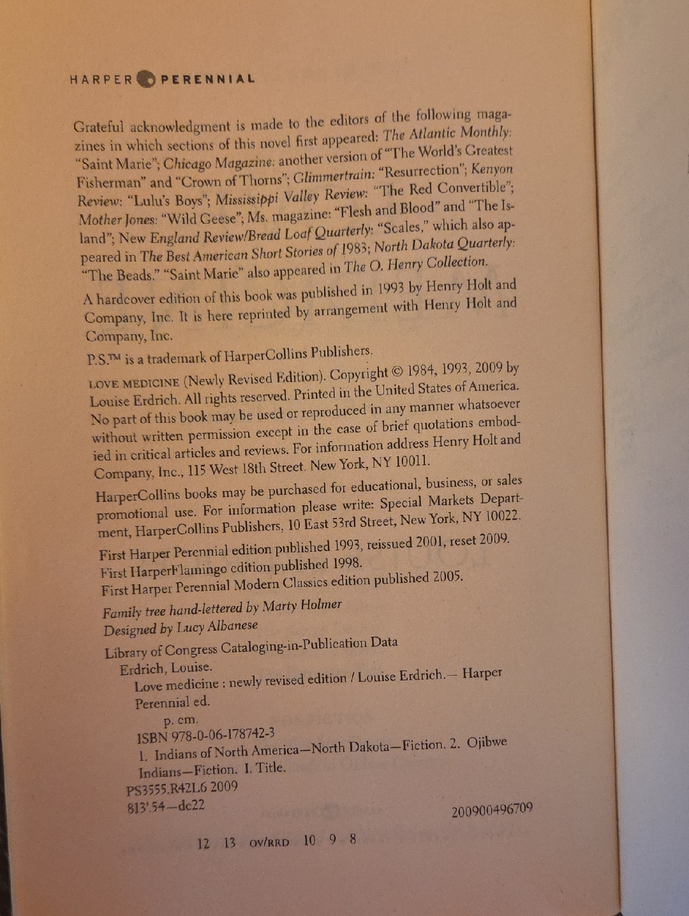 Love Medicine by Louise Erdrich Paperback - Picture 6 of 8